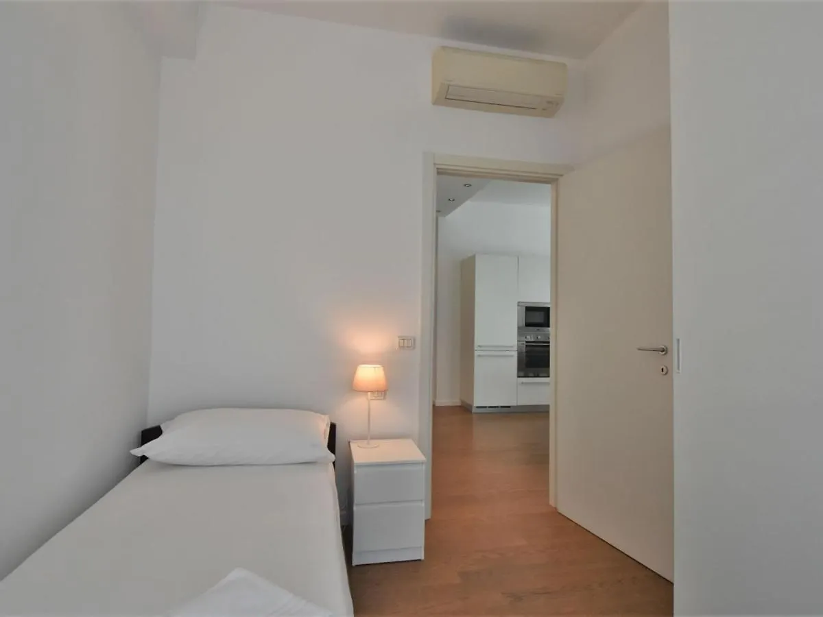 Apartment Corso Genova Apartment By Interhome Mailand