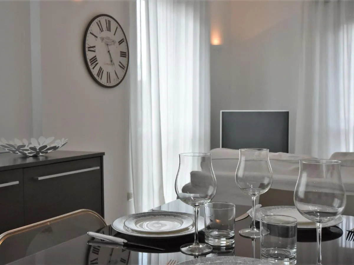 Apartment Corso Genova Apartment By Interhome Mailand